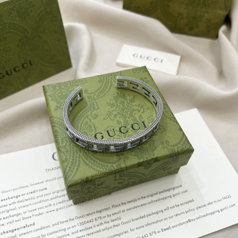 Gucci G Cutout Vintage Wide Silver Bracelet view