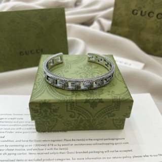 Gucci G Cutout Vintage Wide Silver Bracelet view 9