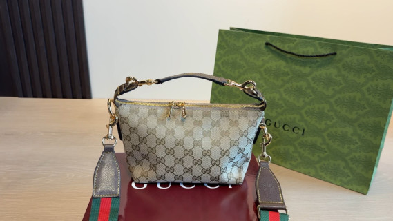 Gucci GG Canvas Shoulder Bag Beige