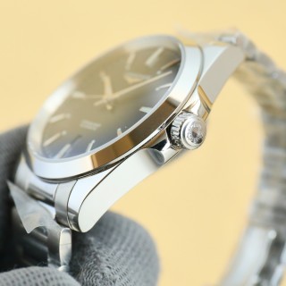 Longines Conquest Automatic Black Dial Steel Watch 41mm view 6
