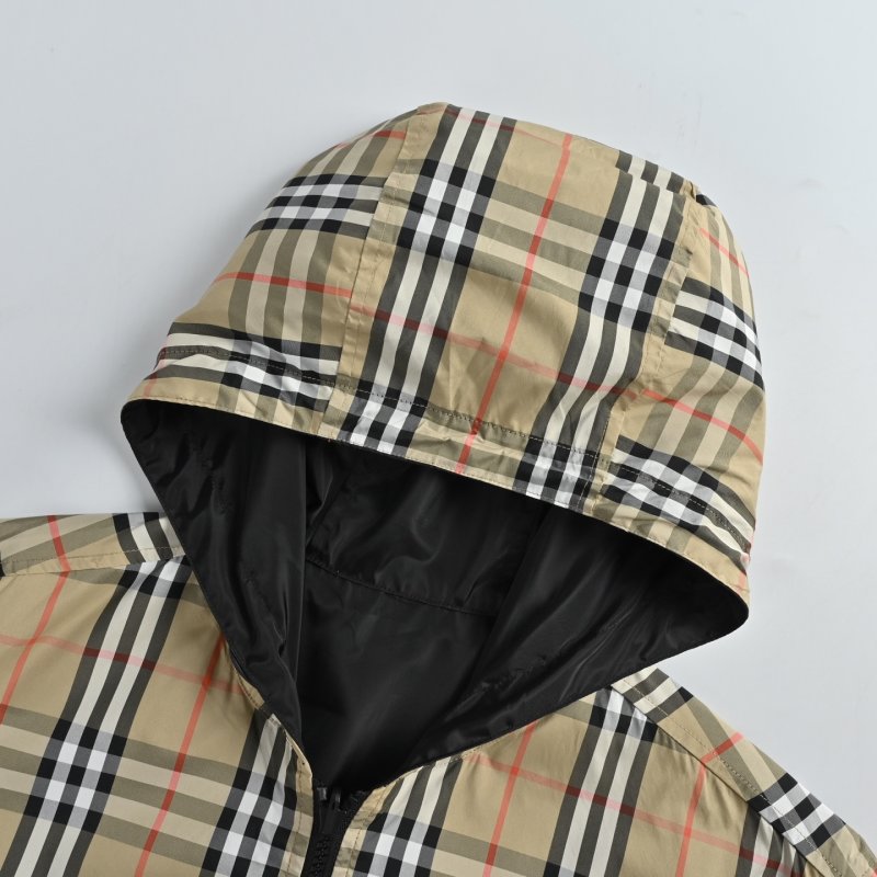 Burberry Vintage Check Hooded Jacket Beige view