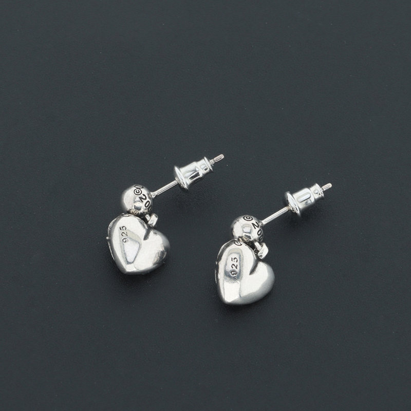 Chrome Hearts Eternal Love Heart Vine Stud Earrings Silver