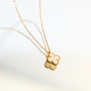 Van Cleef & Arpels Mini Four Leaf Clover Gold Necklace view 8