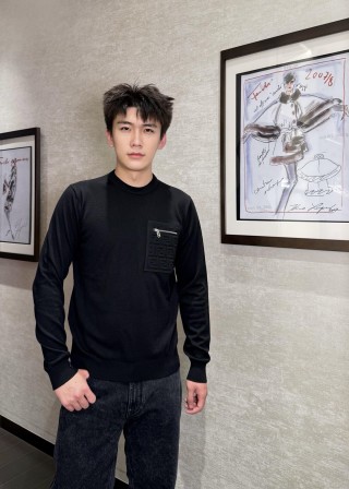 Stone Island Black Crewneck Sweatshirt with Chest Pocket view 9