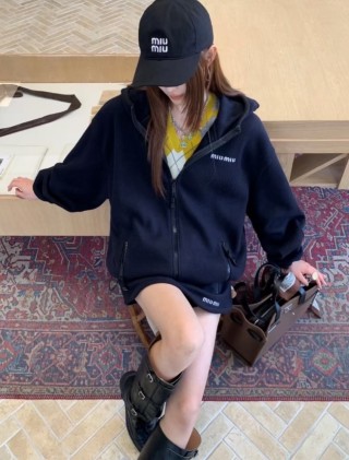 Miu Miu Black Zip-Up Oversized Jacket view 7