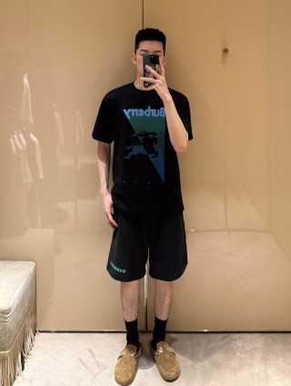 Burberry Black Gradient Graphic T-Shirt