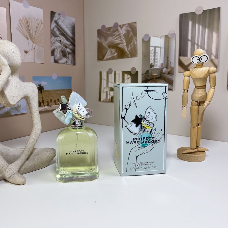 Marc Jacobs Perfect Eau de Toilette 100ml Green view