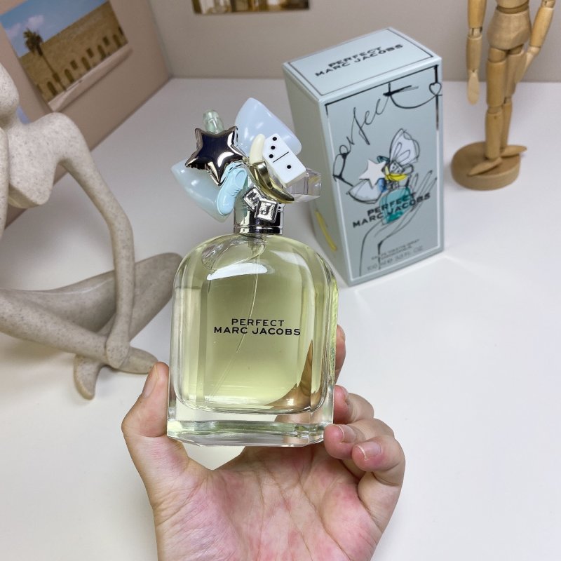 Marc Jacobs Perfect Eau de Toilette 100ml Green view