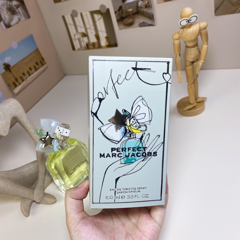 Marc Jacobs Perfect Eau de Toilette 100ml Green view