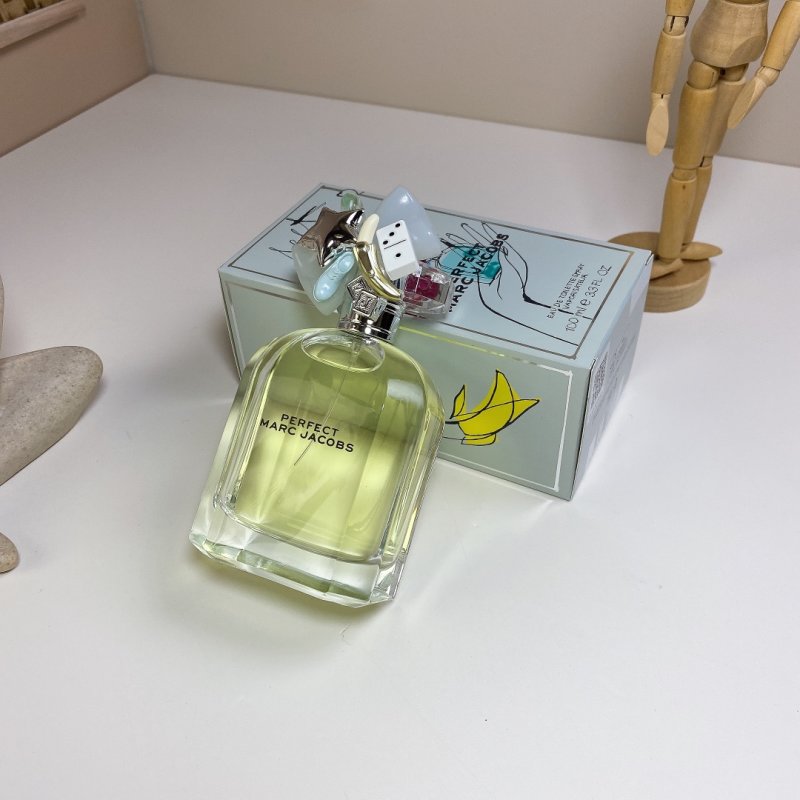 Marc Jacobs Perfect Eau de Toilette 100ml Green view