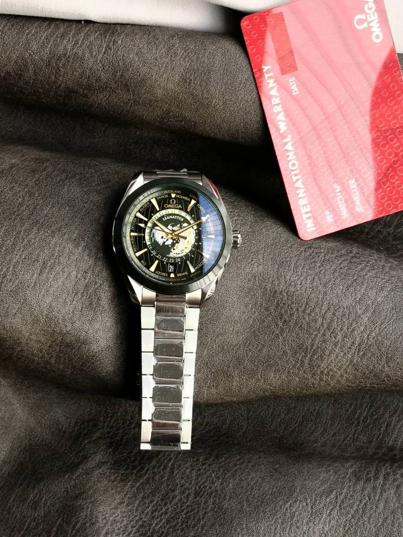Omega Seamaster 220.30.43.22 Steel World Time Watch Green Dial