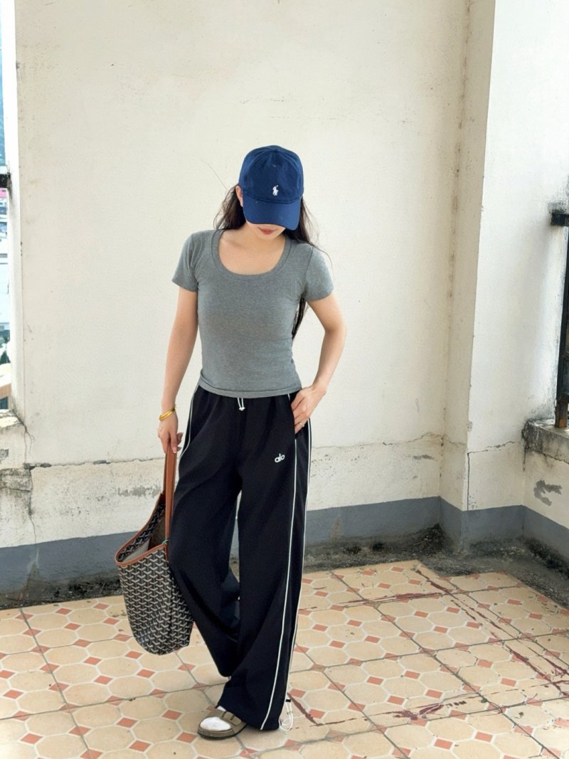 Alo Black Wide-Leg Track Pants with White Stripe view
