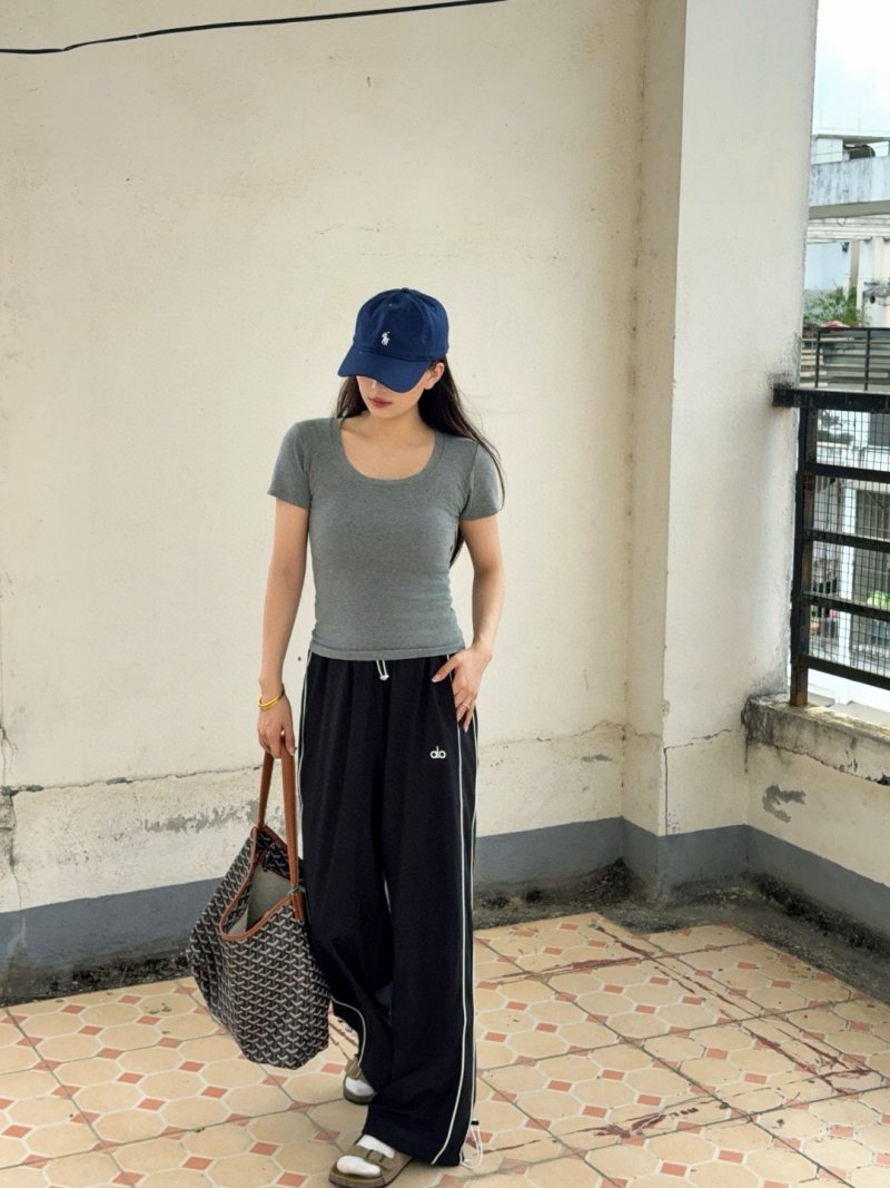 Alo Black Wide-Leg Track Pants with White Stripe view