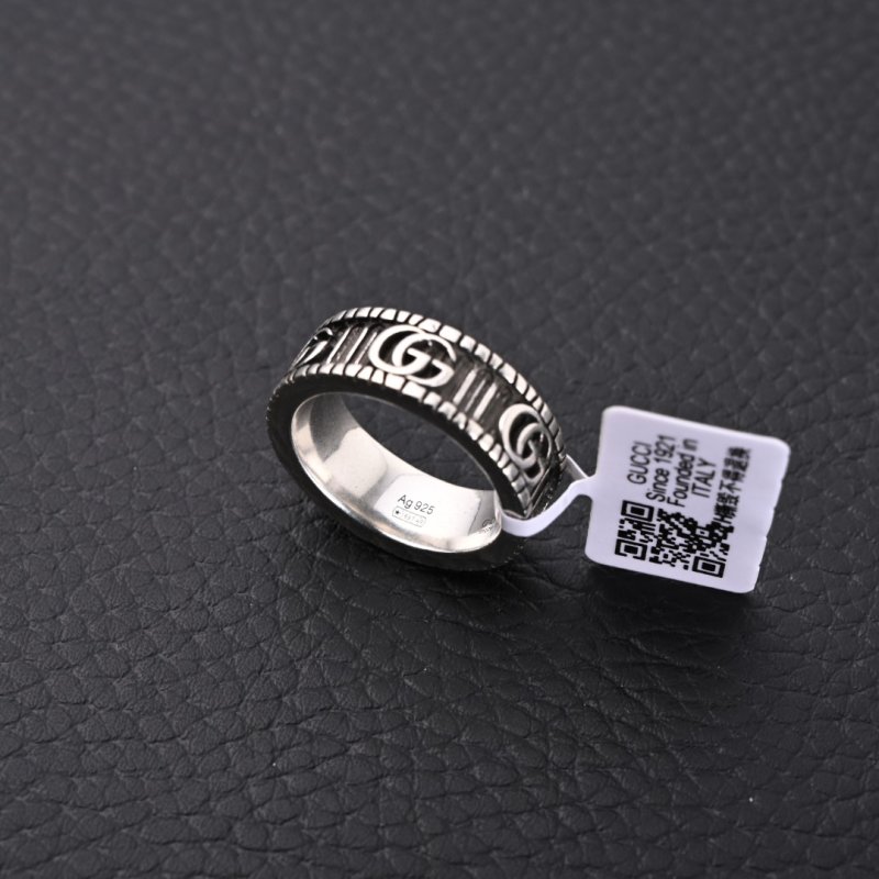 Gucci Double G Silver Band Ring view