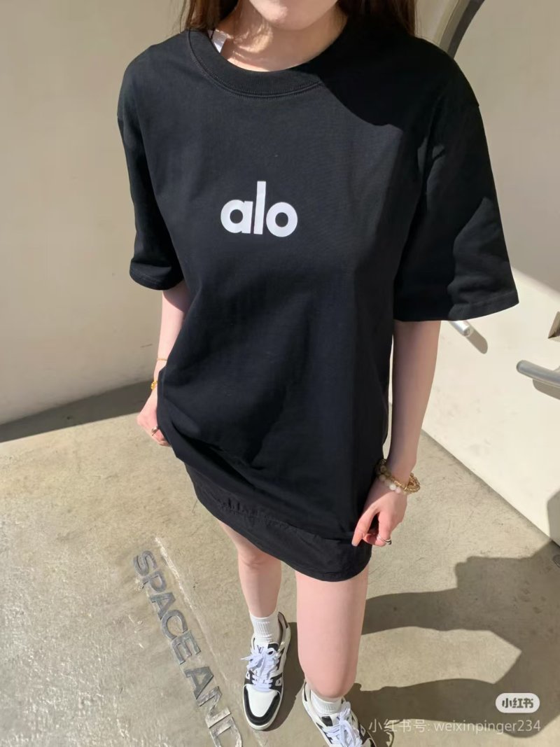 Alo Black Logo T-Shirt view