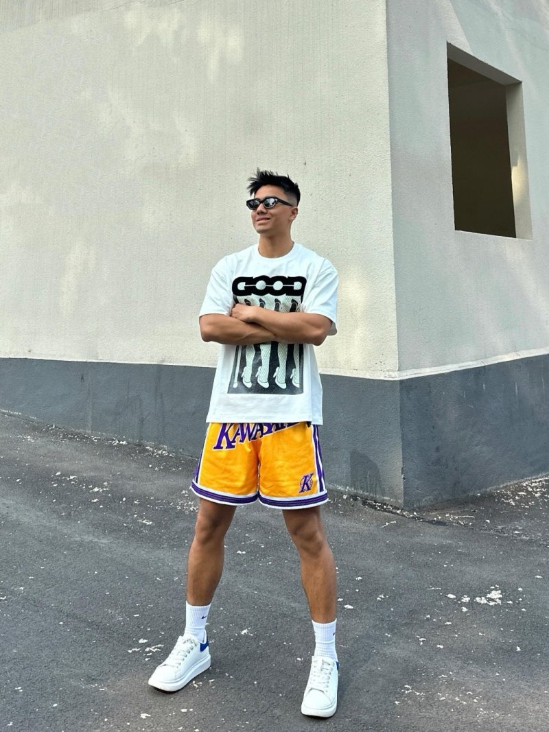 White Graphic Print Short Sleeve T-Shirt with Embroidered Motif view