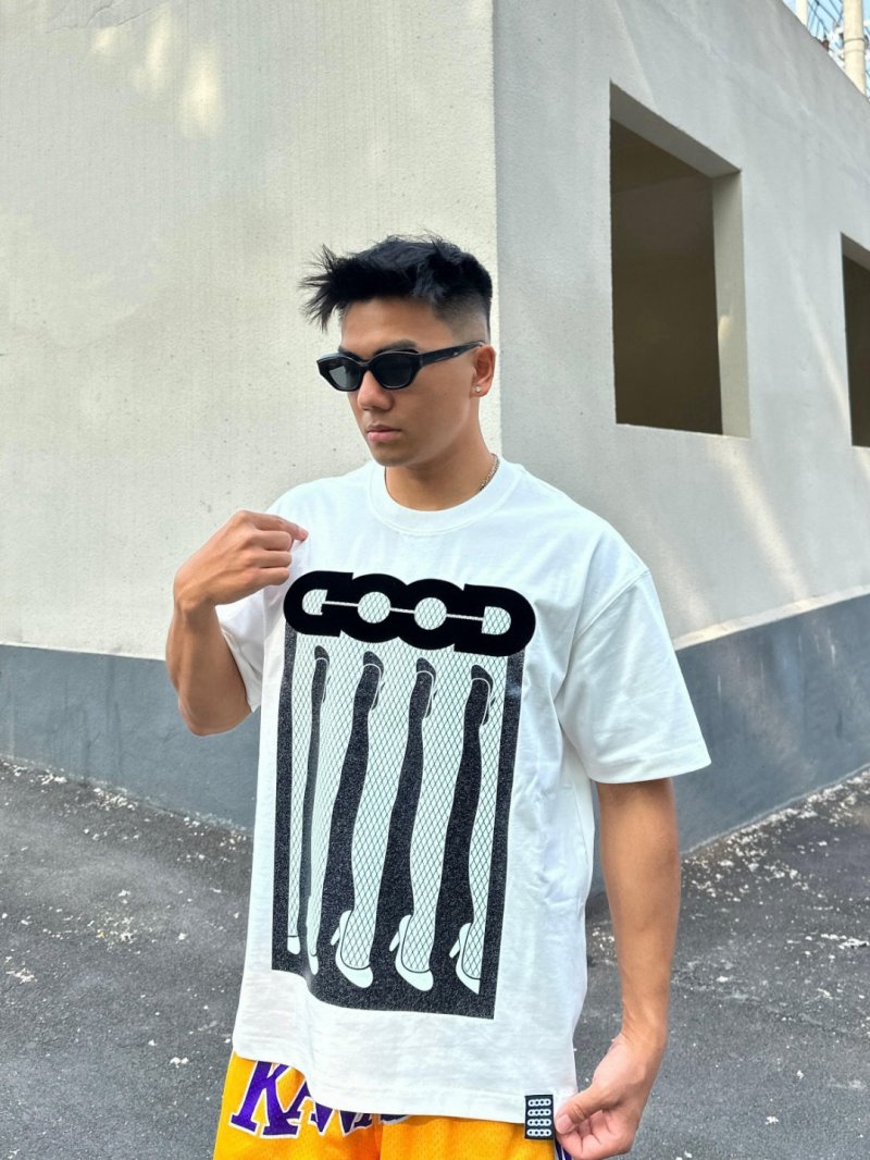 White Graphic Print Short Sleeve T-Shirt with Embroidered Motif view