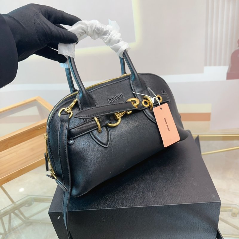 Miu Miu Shell Black Leather Handbag view