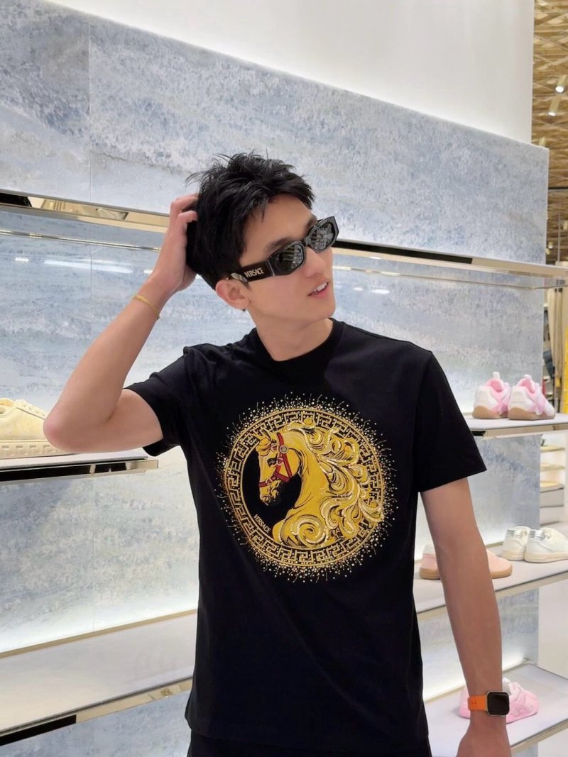 Versace Gold Horse Medusa Black T-Shirt view