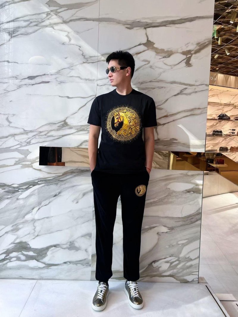 Versace Gold Horse Medusa Black T-Shirt view