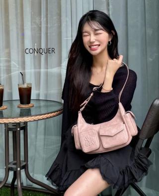 Vintage Leather Multi-Pocket Shoulder Bag - Pink view 3