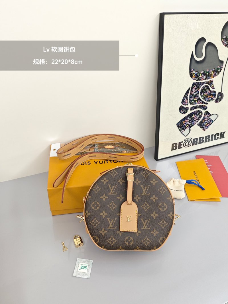 Saint Laurent Black Quilted Chain Shoulder Bag view