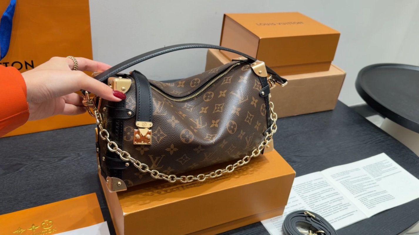 Louis Vuitton Monogram Canvas Shoulder Bag with Chain Strap