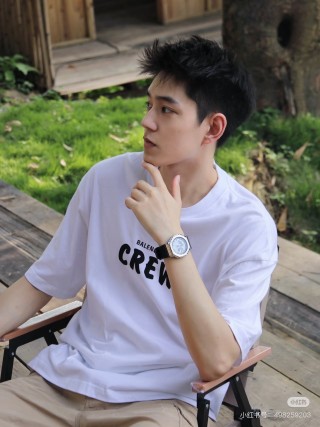 Cream Oversized Graphic T-Shirt with Distressed Logo Print view 4