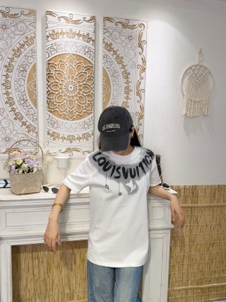 White Graphic Print Short Sleeve T-Shirt view 2