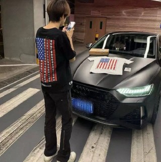 Black USA Flag Skull Graphic Short Sleeve T-Shirt view 6