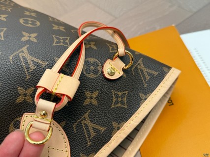 Louis Vuitton Neverfull Monogram Canvas Tote Bag Brown view 4
