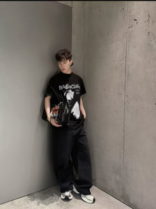 Balenciaga Graphic Print Black T-Shirt view 6