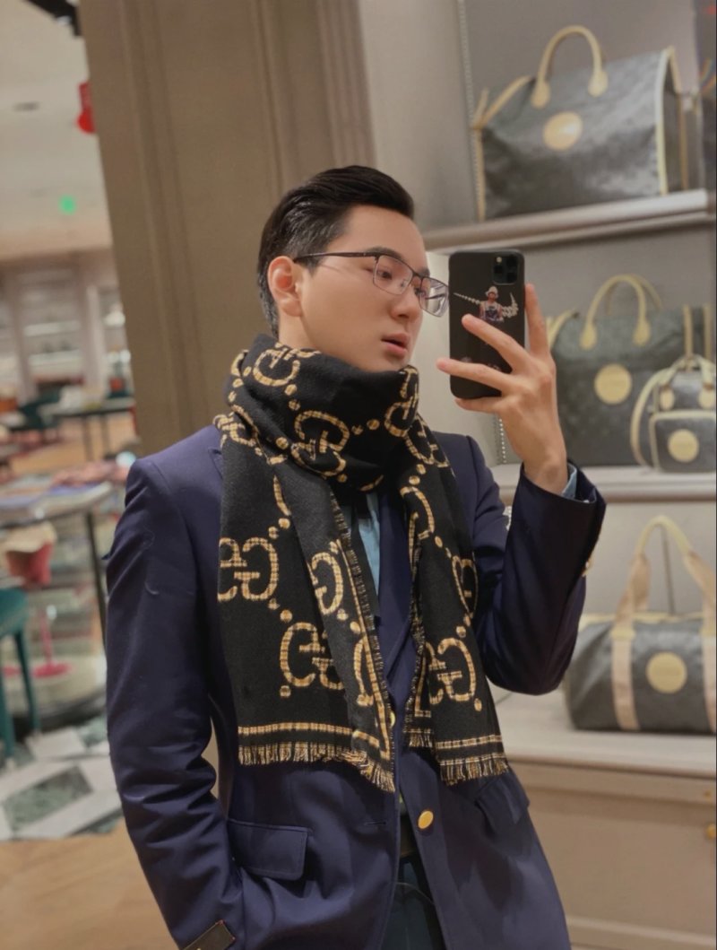 Gucci GG Monogram Wool Blend Scarf - Black & Gold