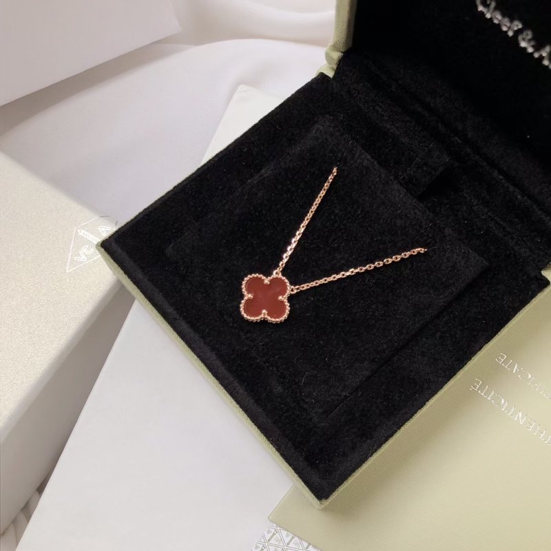 Van Cleef & Arpels Vintage Alhambra Four Leaf Clover Necklace Rose Gold view