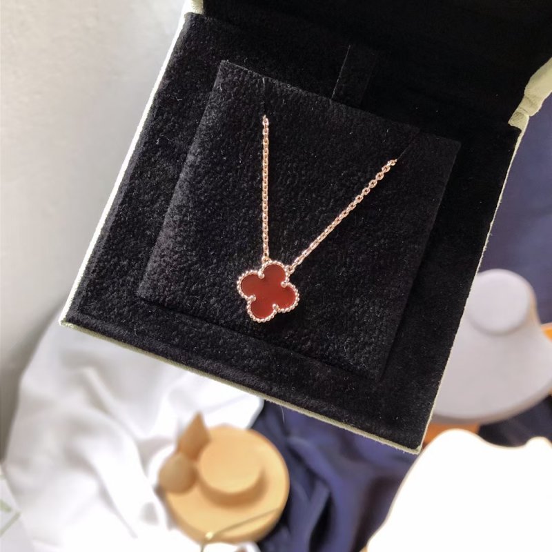 Van Cleef & Arpels Vintage Alhambra Four Leaf Clover Necklace Rose Gold view