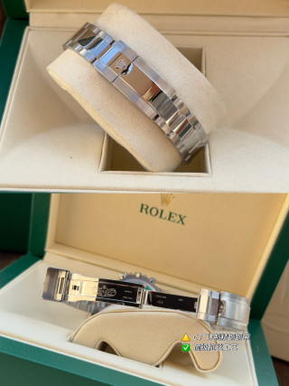 Rolex Daytona Chronograph Ice Blue Dial Steel Watch view 8