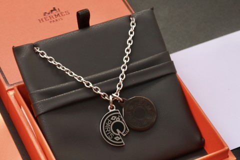Hermès Horse Head Charm Silver Necklace 50cm view 3