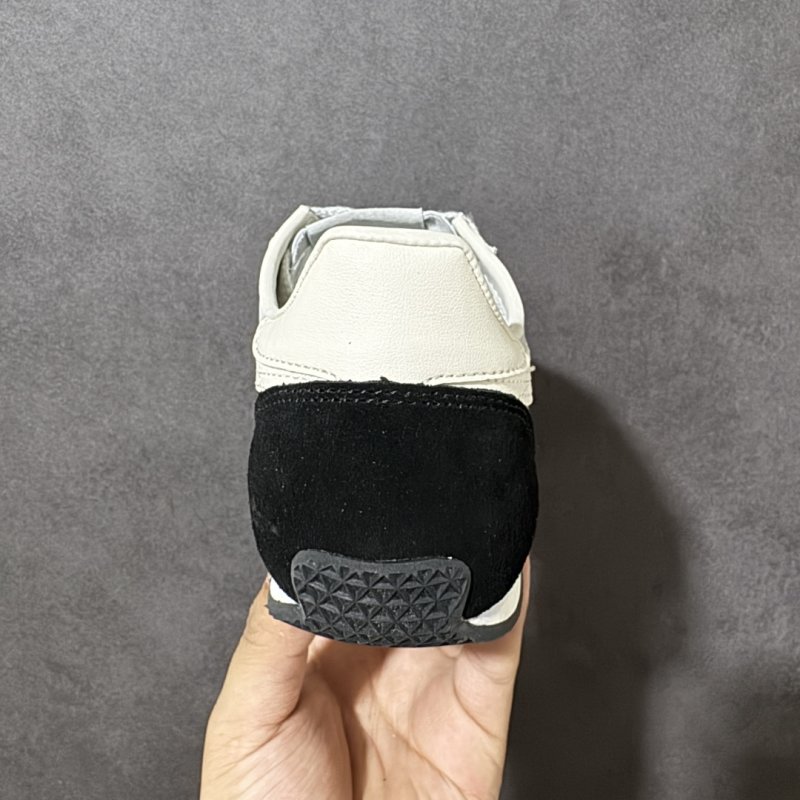 Onitsuka Tiger Runspark White Black Low Top Casual Sneaker view