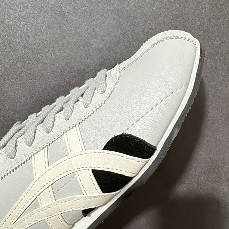 Onitsuka Tiger Runspark White Black Low Top Casual Sneaker view