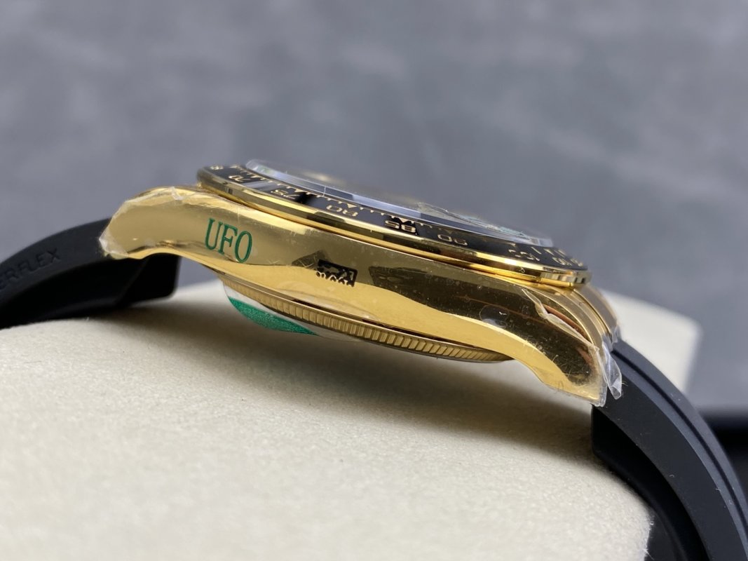 Rolex Cosmograph Daytona Gold Chronograph Replica Watch view