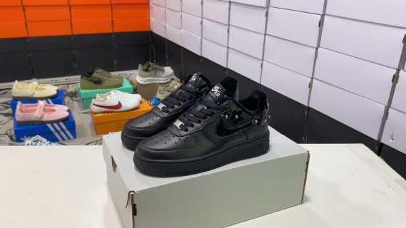 Nike Air Force 1 '07 Low Black Replica Sneaker