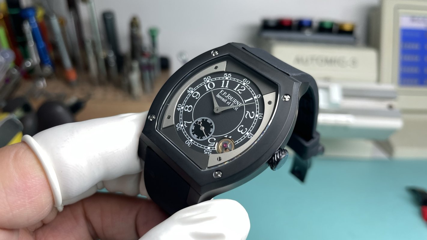 F.P. Journe Élégante 48mm Flat Tortue Titanium UA Replica Watch view