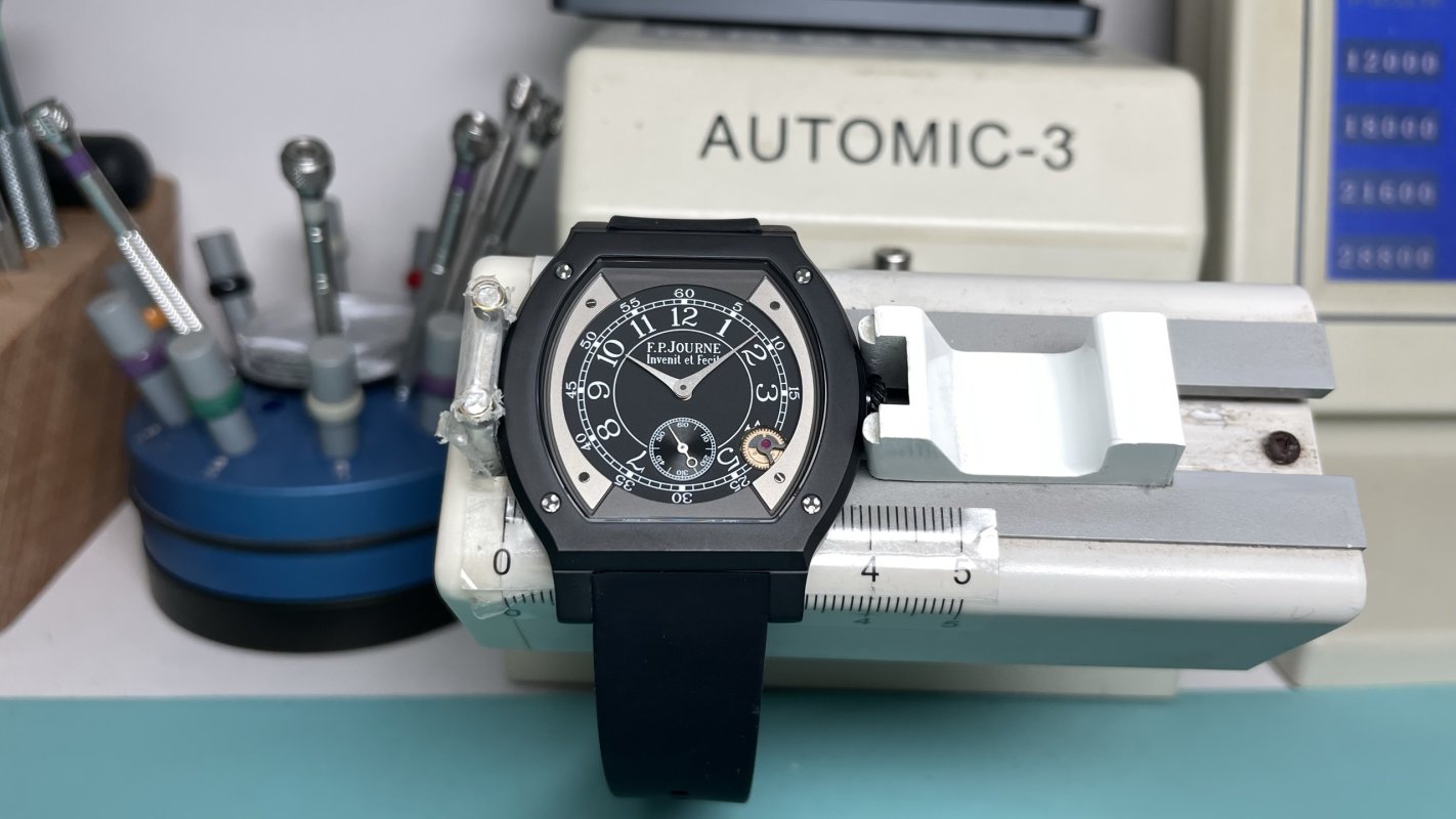 F.P. Journe Élégante 48mm Flat Tortue Titanium UA Replica Watch view