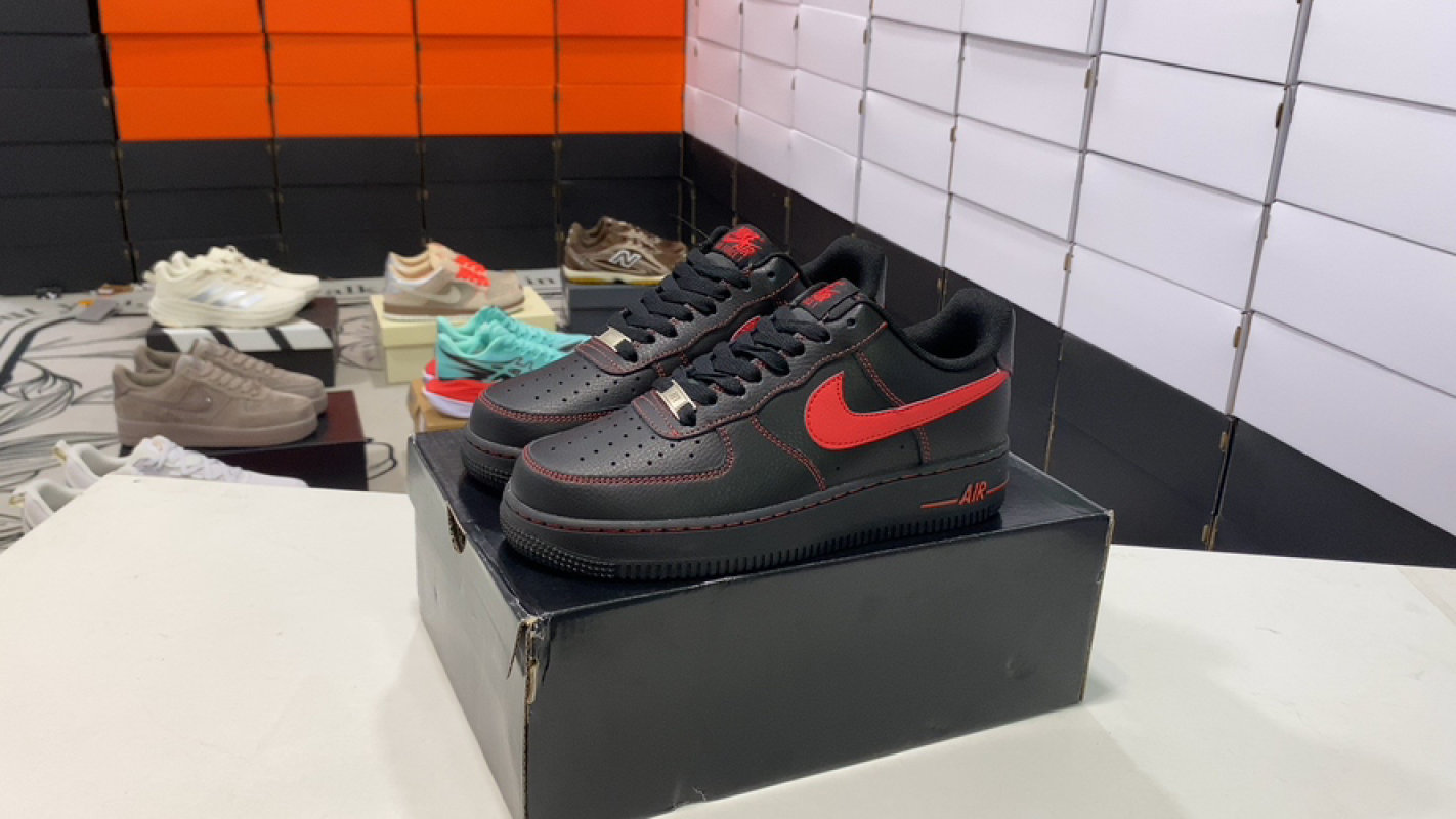 Nike Air Force 1 Low Black Red UA Replica