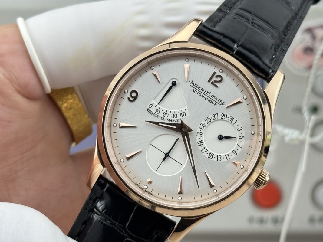 Jaeger-LeCoultre Master Ultra Thin Reserve de Marche 39mm Silver Dial view