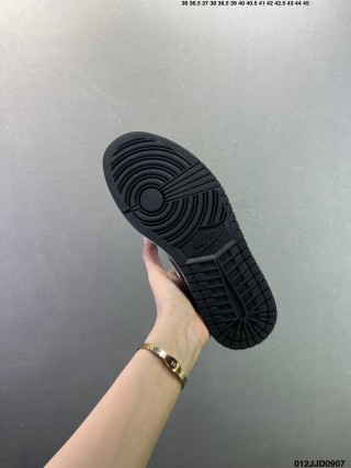 Jordan Air Jordan 1 Low Black White Grey view 9