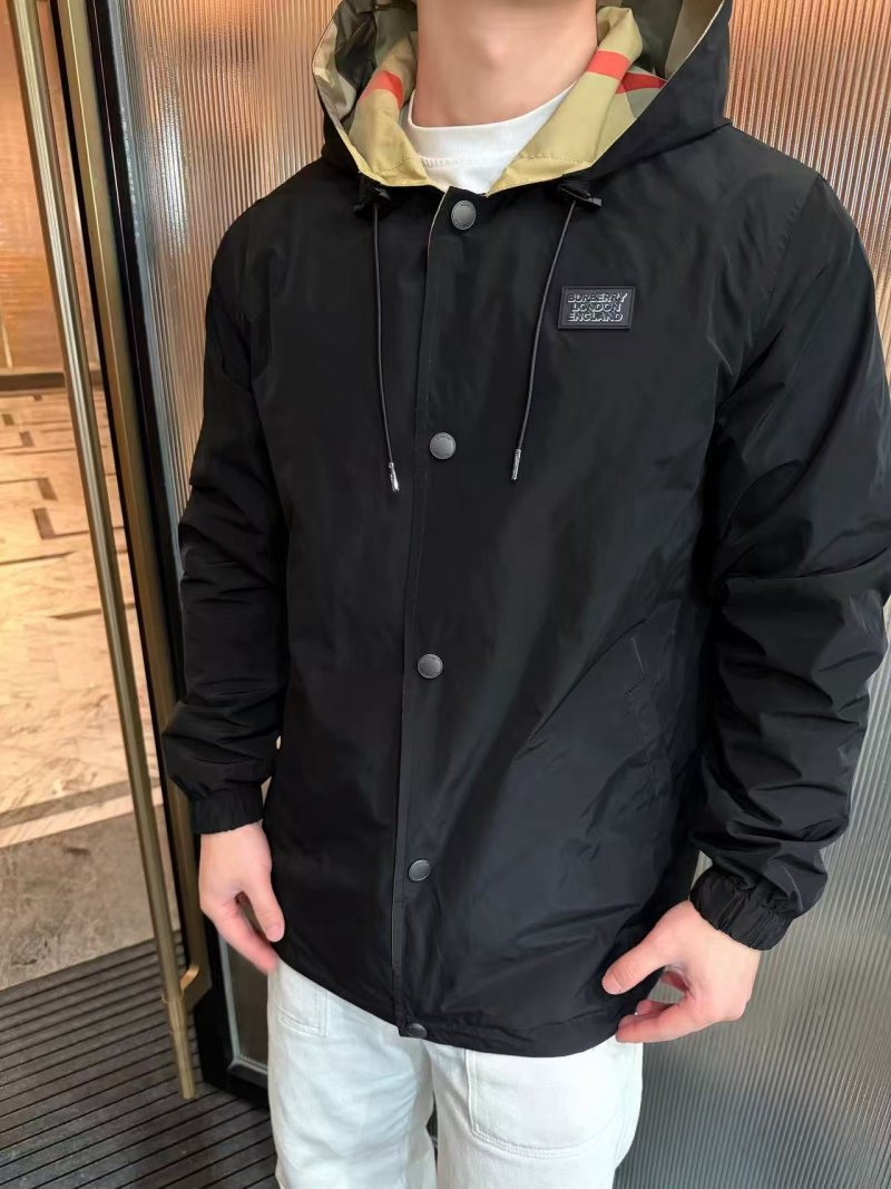 Burberry Nova Check Windbreaker Jacket Beige Red view