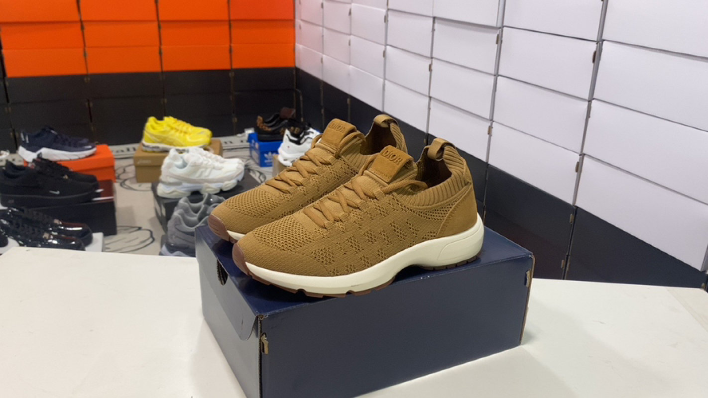 Dior B80 Lounge Caramel Knit Low-Top Casual Sneaker