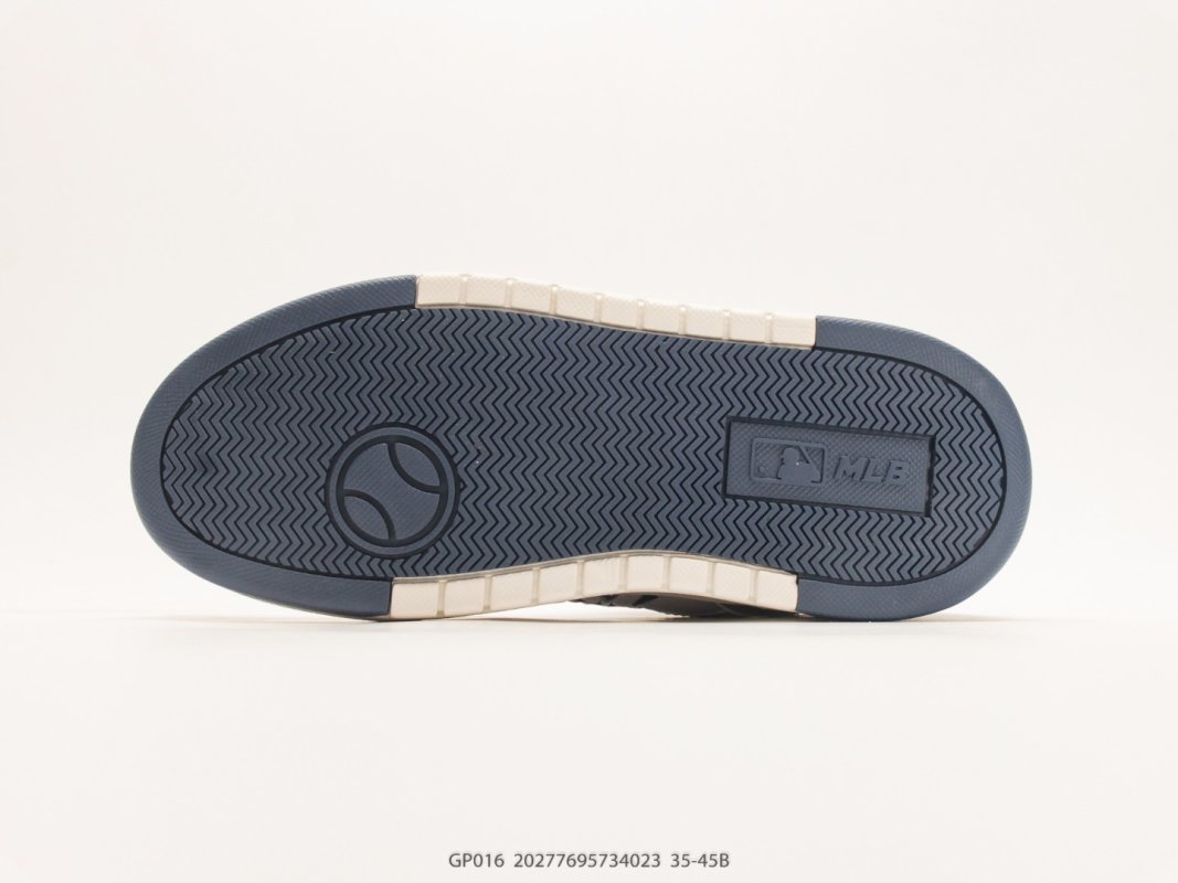 MLB Chunky Liner Low 'NY Yankees' Monogram Blue White 1:1 Rep Sneaker view