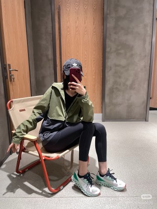 Nike Windrunner Jacket Olive Black Color Block UA Rep view 5